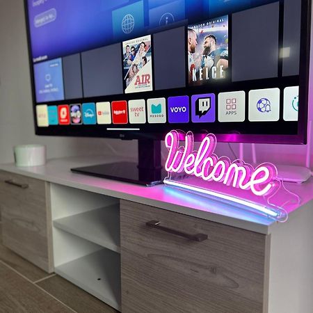 Summit Stay Apartment Bucarest Esterno foto