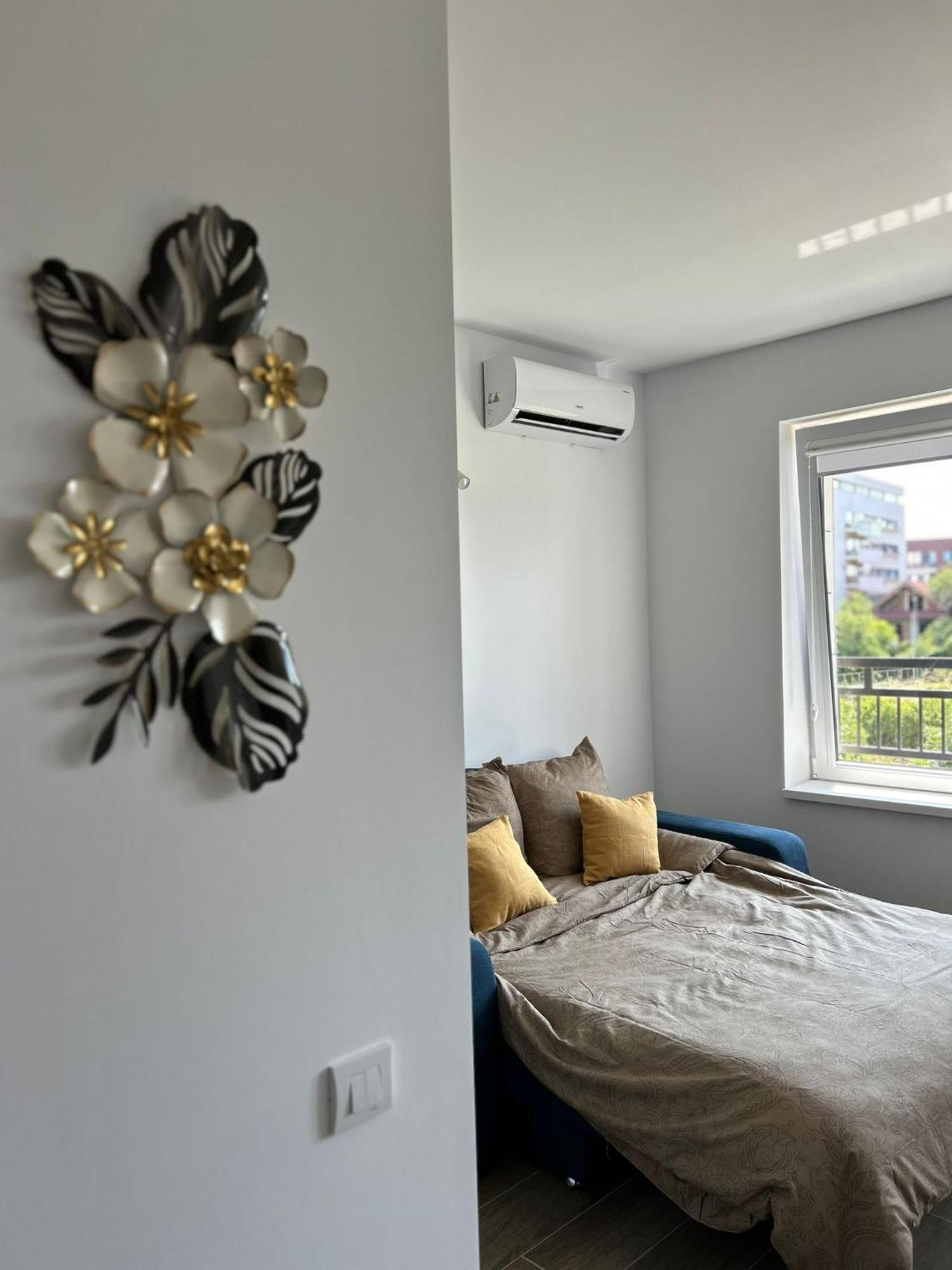 Summit Stay Apartment Bucarest Esterno foto