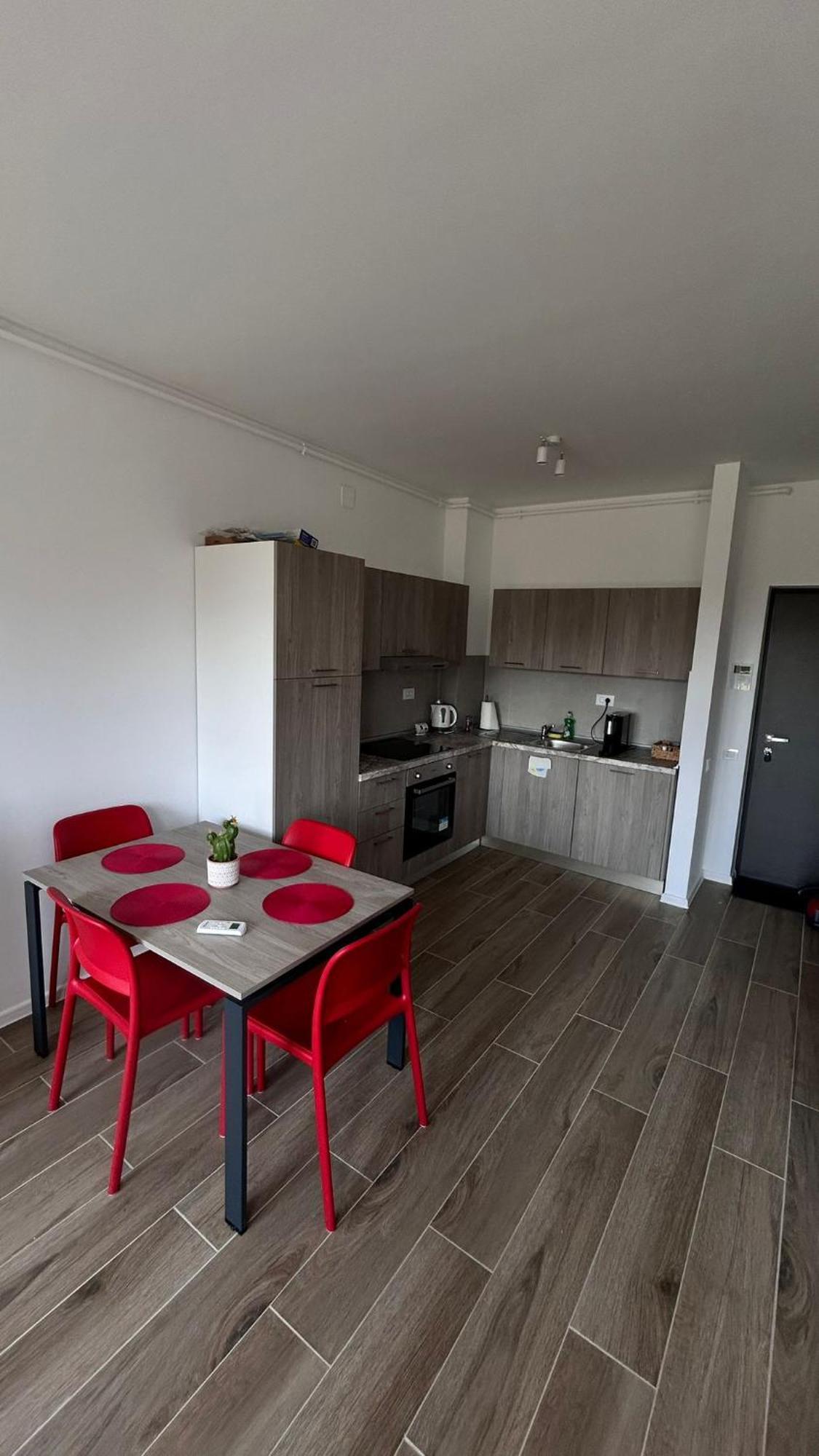 Summit Stay Apartment Bucarest Esterno foto
